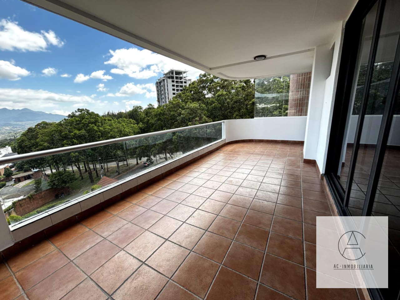 Apartamento en renta en Marques del Valle — Apartamento en Alquiler en Marqués del Valle, Zona 14, Guatemala, Ciudad — foto 3 de 16
