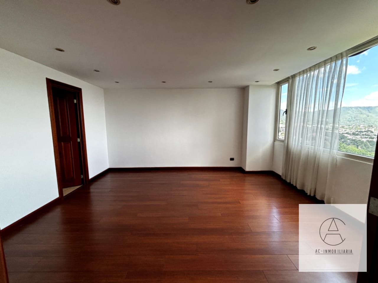Apartamento en renta en Marques del Valle — Apartamento en Alquiler en Marqués del Valle, Zona 14, Guatemala, Ciudad — foto 5 de 16