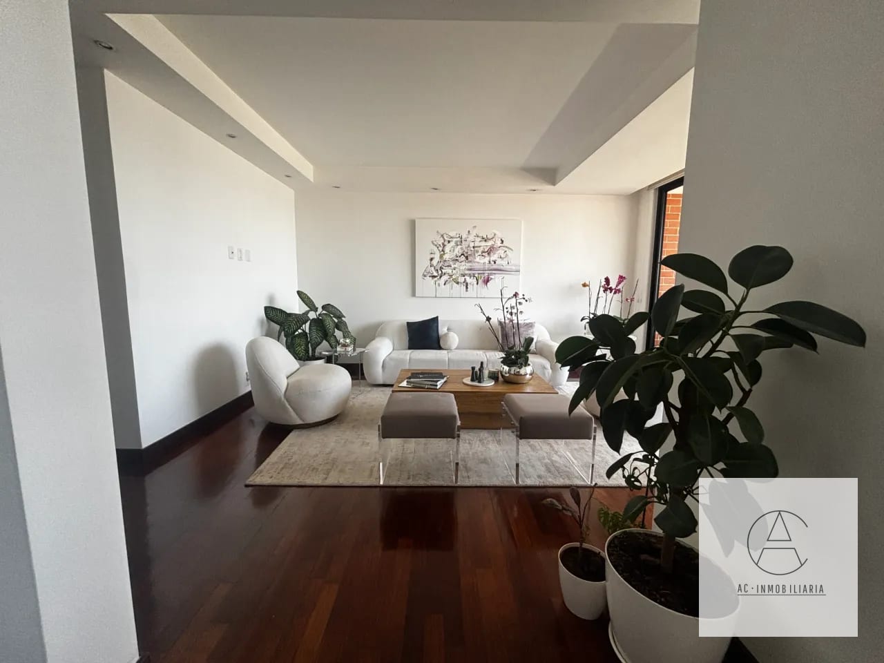 Apartamento en Renta en Lantana, zona 14 — Apartamento en Alquiler en Lantana, Zona 14, Guatemala, Ciudad — foto 2 de 10