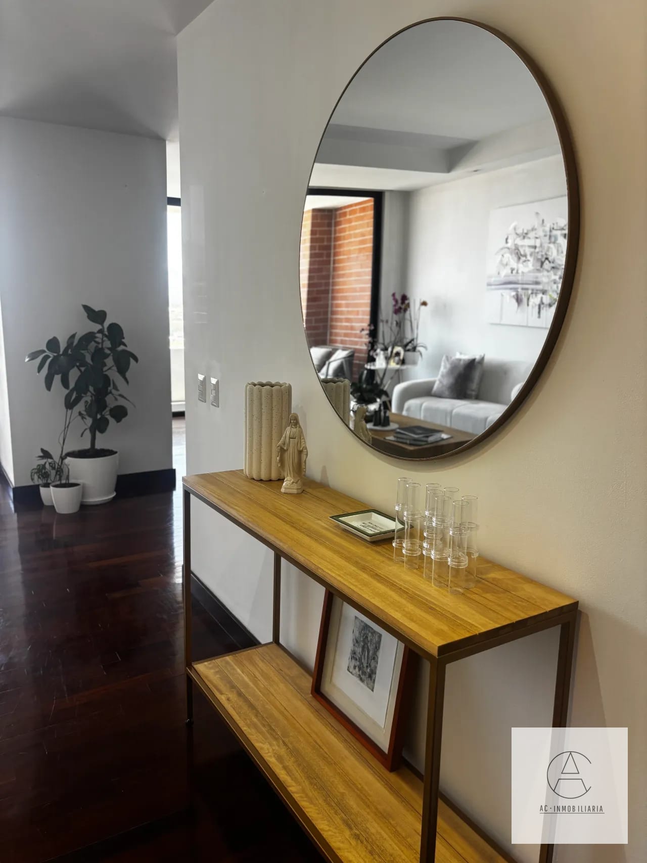 Apartamento en Renta en Lantana, zona 14 — Apartamento en Alquiler en Lantana, Zona 14, Guatemala, Ciudad — foto 4 de 10
