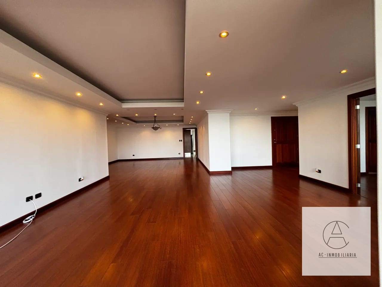 Renta Apto Marques del Valle, Zona 14 — Apartamento en Alquiler en Marqués del Valle, Zona 14, Guatemala, Ciudad — foto 1 de 11