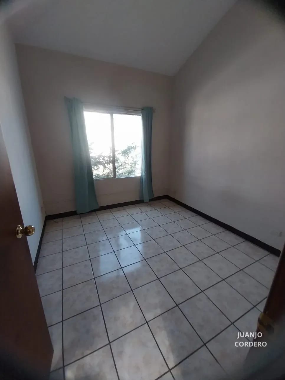 ¡linda Casa en Venta – Valles de María! — Casa en Venta en Villa Nueva, Guatemala, Ciudad — foto 9 de 13