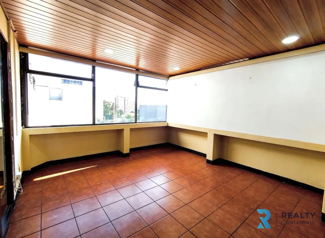 VENDO Oficina Reforma Montúfar, zona 10 — Oficina en Venta en Zona 10, Guatemala, Ciudad — foto 2 de 6