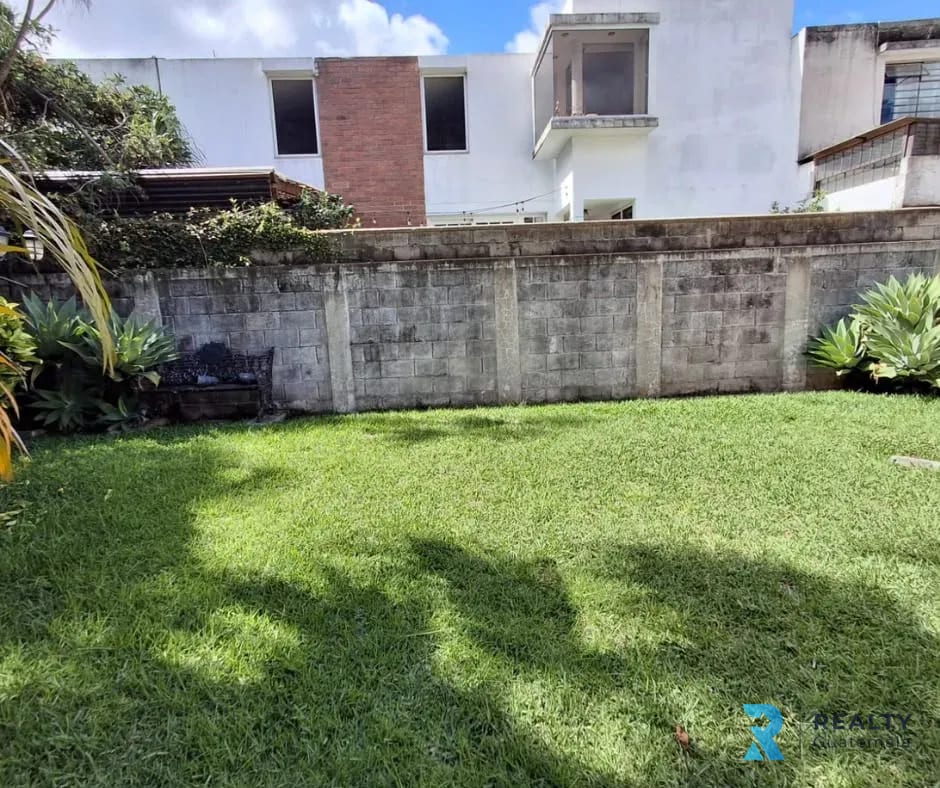 RENTO Casa Residencial V, Zona 11 — Casa en Alquiler en Zona 11, Guatemala, Ciudad — foto 14 de 17