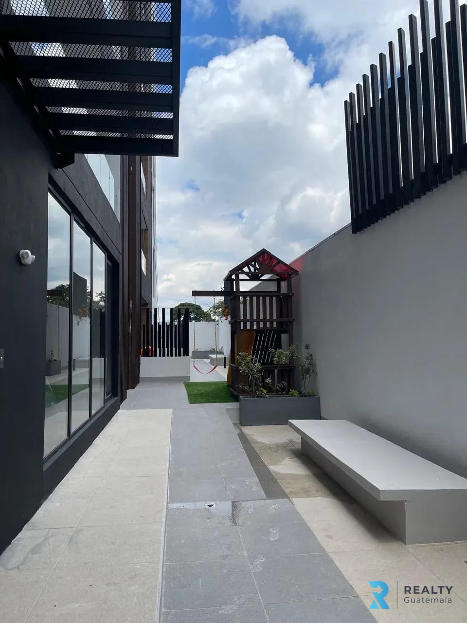 RENTO Apartamento Zona 15, Edificio Morea — Apartamento en Alquiler en Zona 14, Guatemala, Ciudad — foto 10 de 11