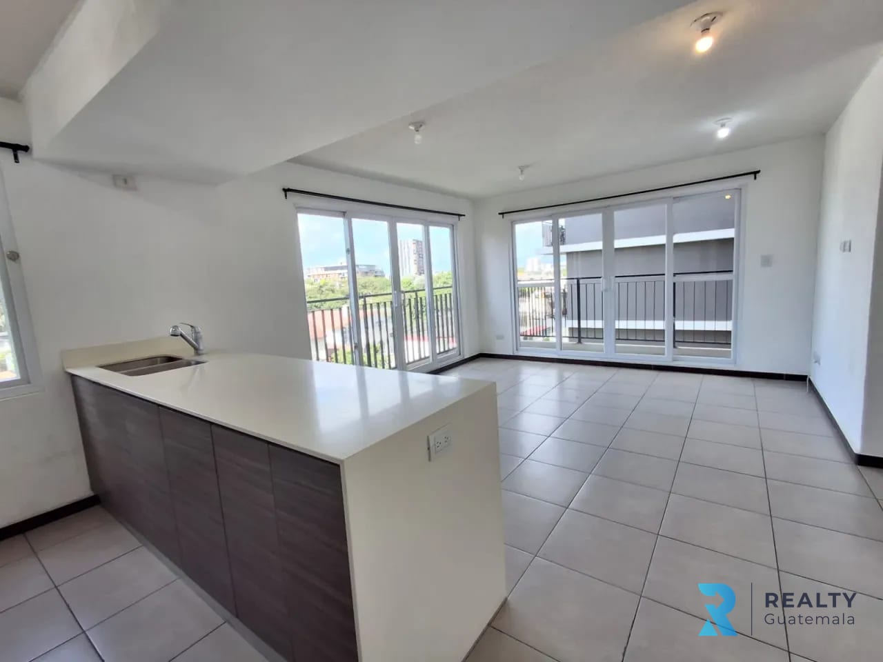 Rento Apartamento Parque 11, Zona 11 — Apartamento en Alquiler en Parque 11, Zona 11, Guatemala, Ciudad — foto 1 de 13