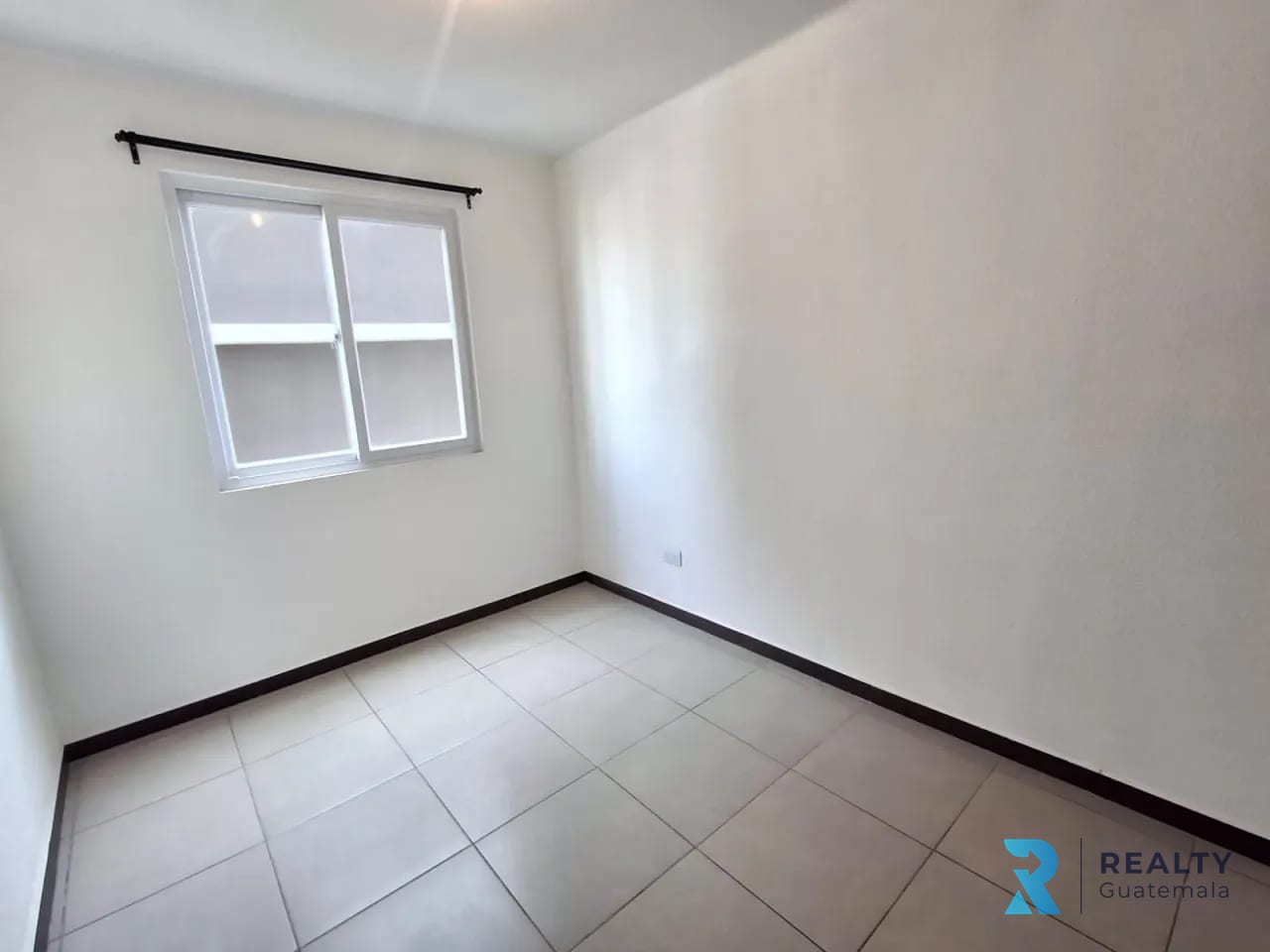 Rento Apartamento Parque 11, Zona 11 — Apartamento en Alquiler en Parque 11, Zona 11, Guatemala, Ciudad — foto 5 de 13