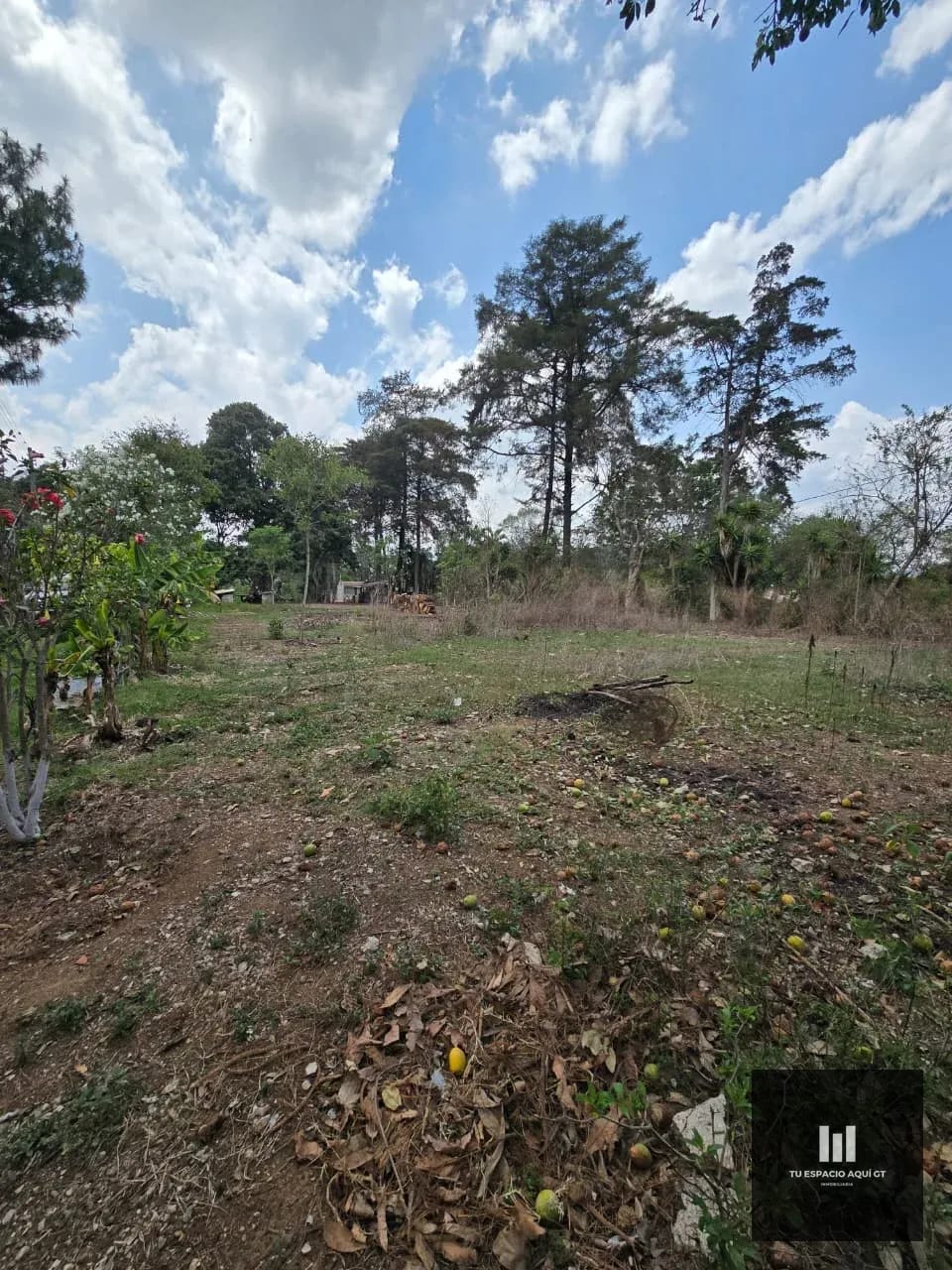 Lindo y Amplio Terreno En Venta - San Pedro Ayampuc — Terreno en Venta en San Pedro Ayampuc, Guatemala, Ciudad — foto 4 de 6
