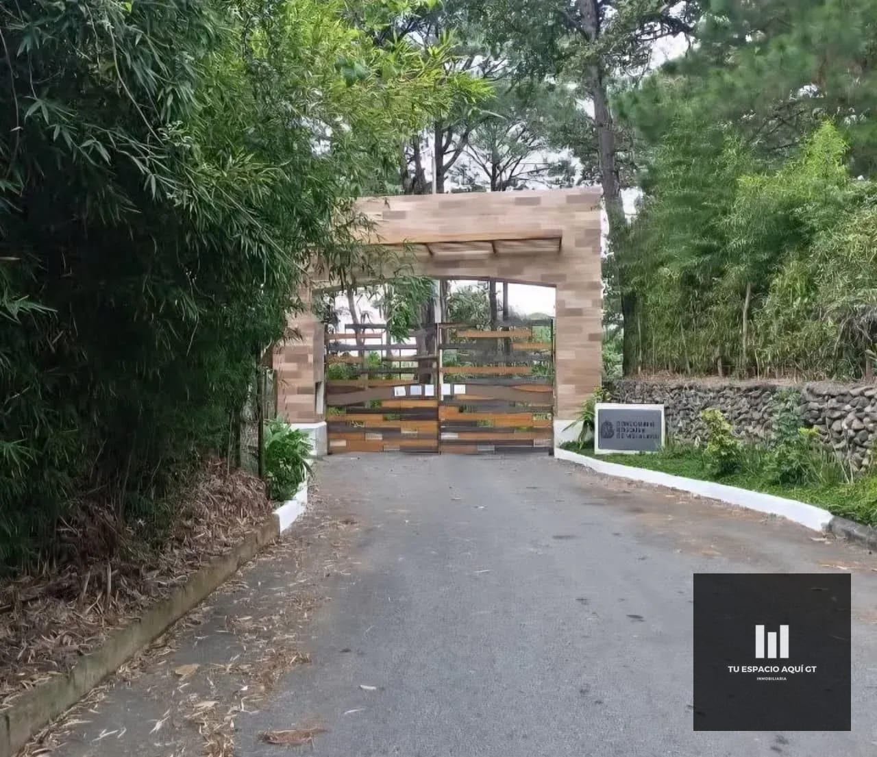 Hermoso Terreno en Venta - Bosques de Vista Lago, Santa Catarina Pinula — Terreno en Venta en Santa Catarina Pinula, Guatemala, Ciudad — foto 1 de 5