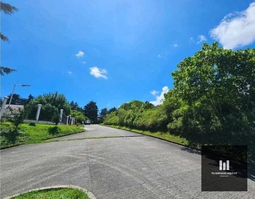 preciosos Terrenos Planos y Semi planos En Casa y campo, Carretera al salvador — Terreno en Venta en Carretera a El Salvador, Guatemala, Ciudad — foto 4 de 5