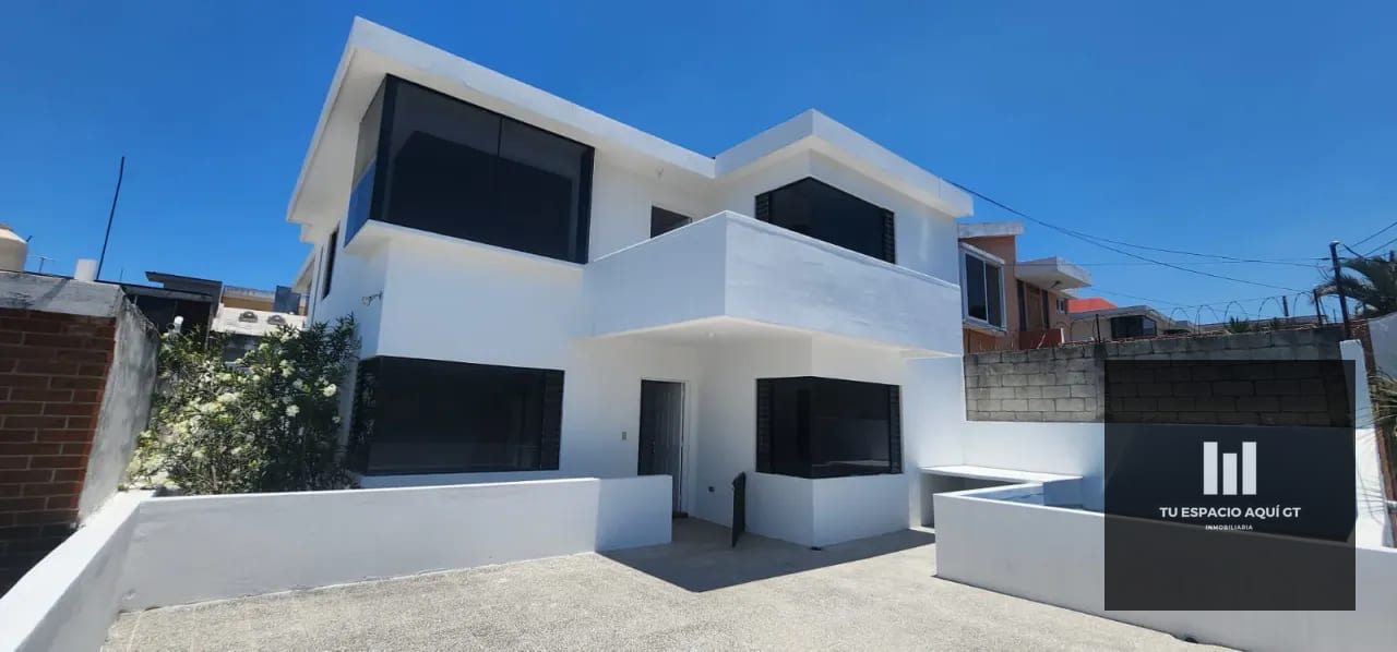 Casa En Venta En Pinares De San Cristóbal ,Zona 8 De Mixco — Casa en Venta en Pinares de San Cristobal, Zona 8 Mixco, Guatemala, Ciudad — foto 1 de 12