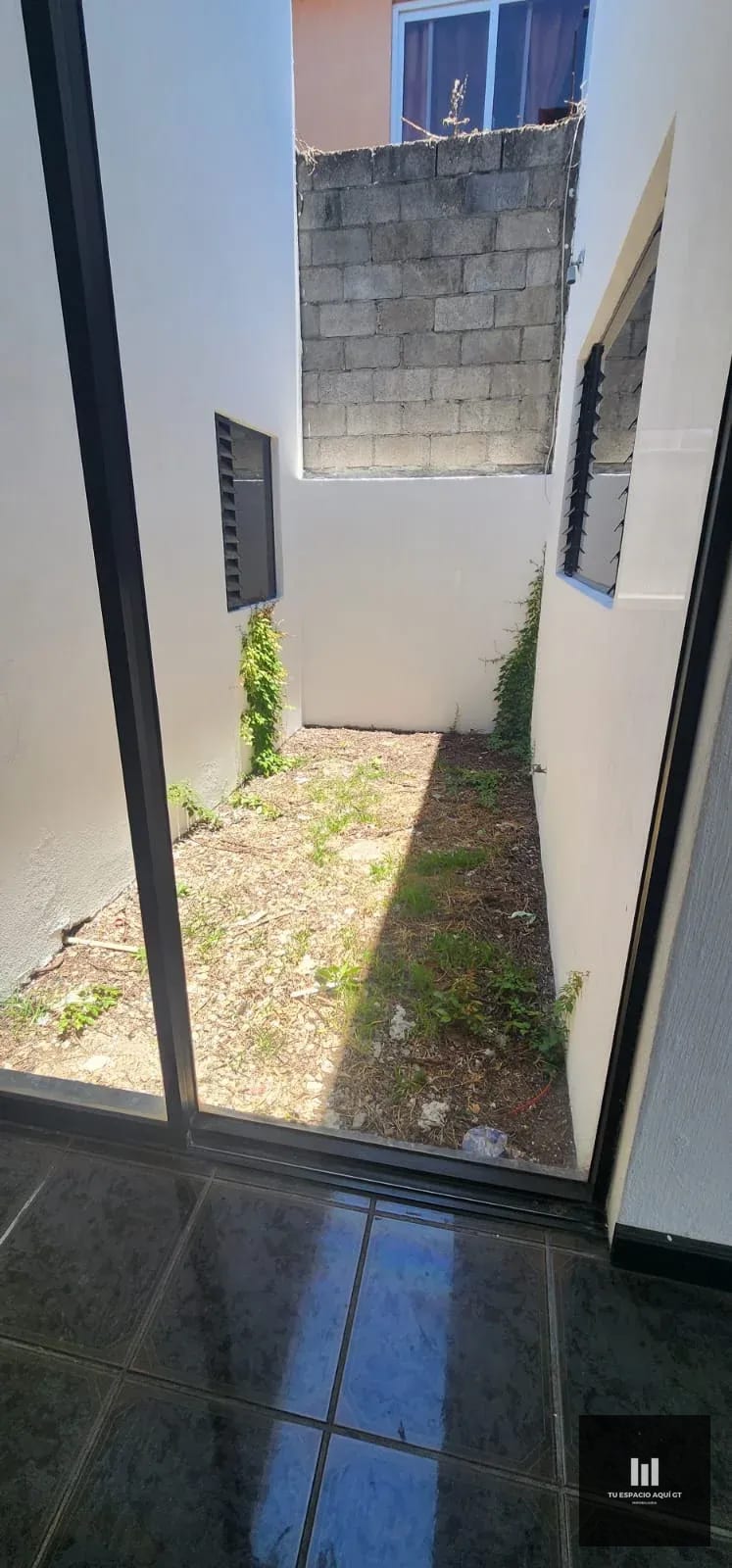 Casa En Venta En Pinares De San Cristóbal ,Zona 8 De Mixco — Casa en Venta en Pinares de San Cristobal, Zona 8 Mixco, Guatemala, Ciudad — foto 8 de 12