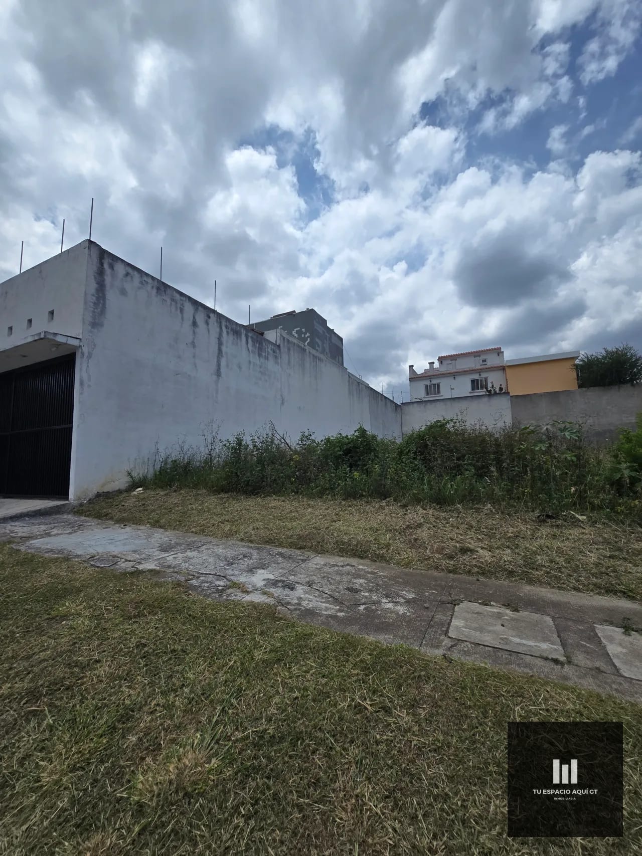 Espectacular Terreno Hacienda Real Zona 16 8x25 — Terreno en Venta en Hacienda Real, Zona 16, Guatemala, Ciudad — foto 1 de 9