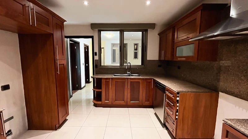 Venta de casa en zona 10 El prado 320 Mt2. de construcción — Casa en Venta en El Prado, Zona 10, Guatemala, Ciudad — foto 4 de 16