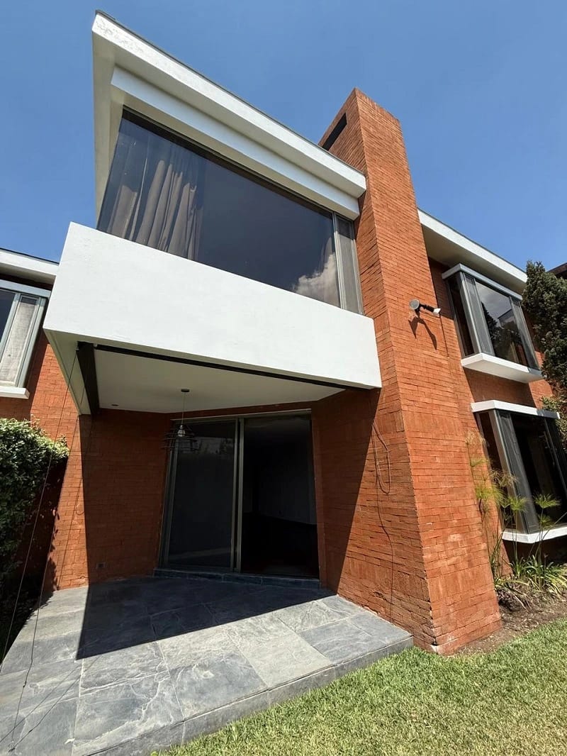 Alquiler de casa en zona 10 El prado 320 Mt2. de construcción — Casa en Venta en El Prado, Zona 10, Guatemala, Ciudad — foto 1 de 15