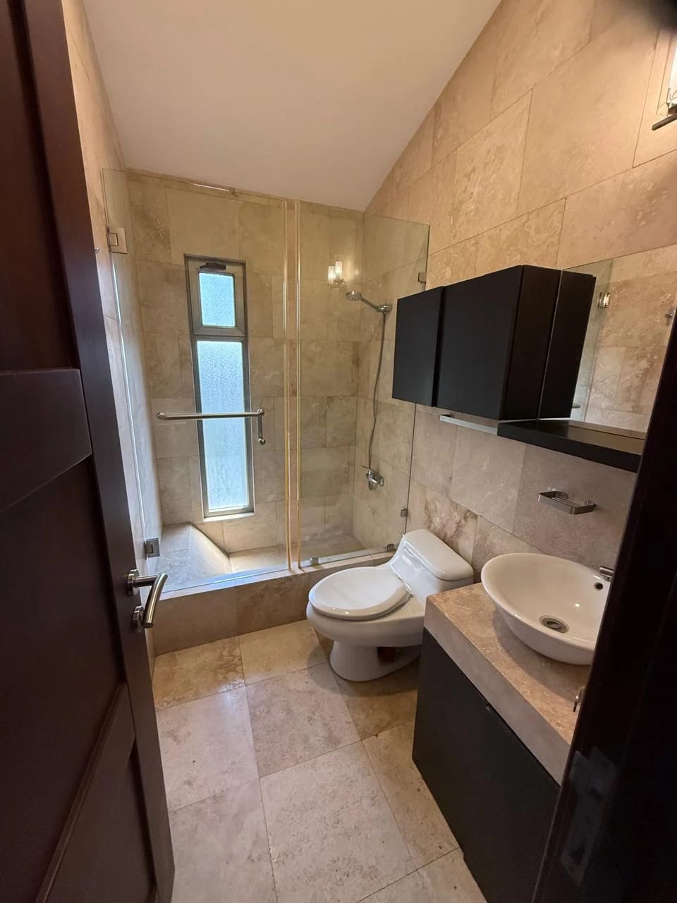 Alquiler de casa en zona 10 El prado 320 Mt2. de construcción — Casa en Venta en El Prado, Zona 10, Guatemala, Ciudad — foto 14 de 15