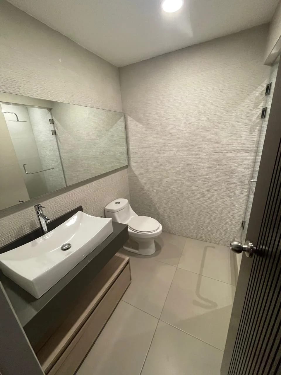 Alquiler de apartamento en Zona 14 Villa Fontana amplio y exclusivo con 400 Mt2. — Apartamento en Alquiler en Villa Fontana, Zona 14, Guatemala, Ciudad — foto 8 de 11