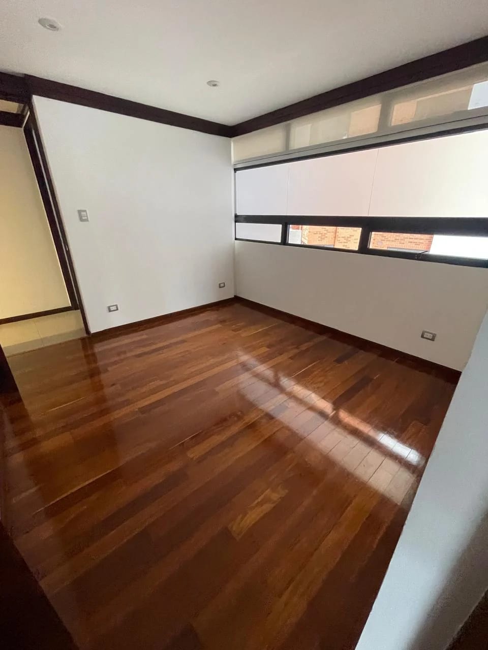 Alquiler de apartamento en Zona 14 Villa Fontana amplio y exclusivo con 400 Mt2. — Apartamento en Alquiler en Villa Fontana, Zona 14, Guatemala, Ciudad — foto 7 de 11