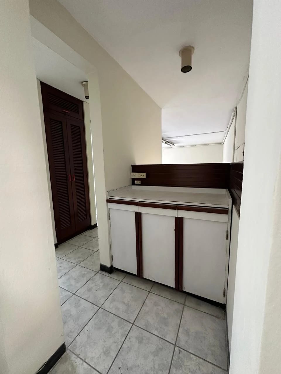 Alquiler de bodega en Zona 1 con 2,100 mt2. — Bodega / Ofibodega en Venta en Zona 1, Guatemala, Ciudad — foto 8 de 12
