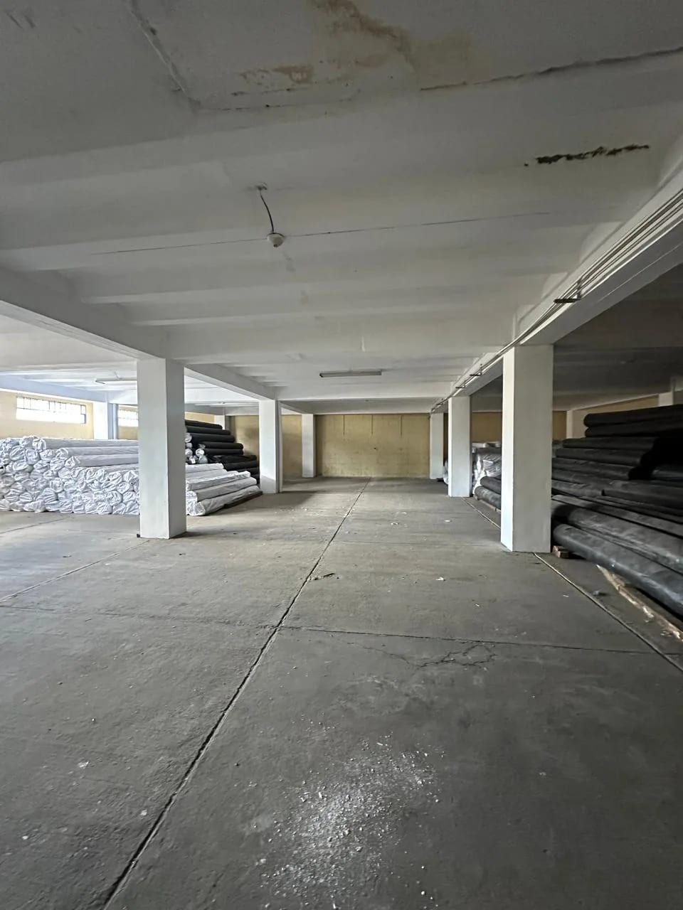 Alquiler de bodega en Zona 1 con 2,100 mt2. — Bodega / Ofibodega en Venta en Zona 1, Guatemala, Ciudad — foto 3 de 12