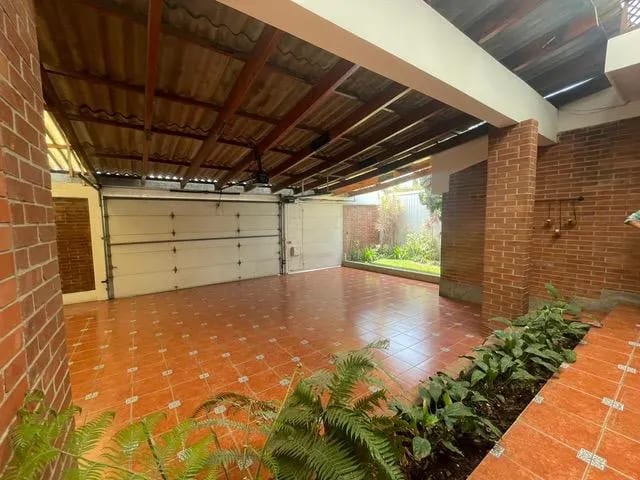 Alquiler de Casa en Zona 12 Monte Maria — Casa en Venta en Prados de Monte María, Zona 12, Guatemala, Ciudad — foto 1 de 15