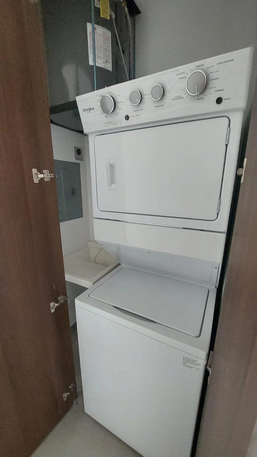 Alquiler de apartamento zona 15 Arlés Vista Hermosa II para estrena — Apartamento en Alquiler en Arles, Zona 15, Guatemala, Ciudad — foto 5 de 13