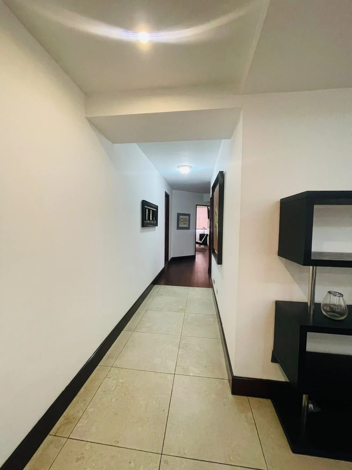 Apartamento en venta en zona 10 Moradas del Acueducto de 3 dormitorios — Apartamento en Venta en Moradas del Acueducto, Zona 10, Guatemala, Ciudad — foto 7 de 17