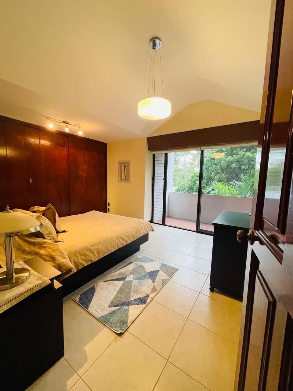 Venta de Amplio apartamento en zona 14 Bonaire, 3 dormitorios y dormit — Apartamento en Venta en Bonaire, Zona 14, Guatemala, Ciudad — foto 10 de 17