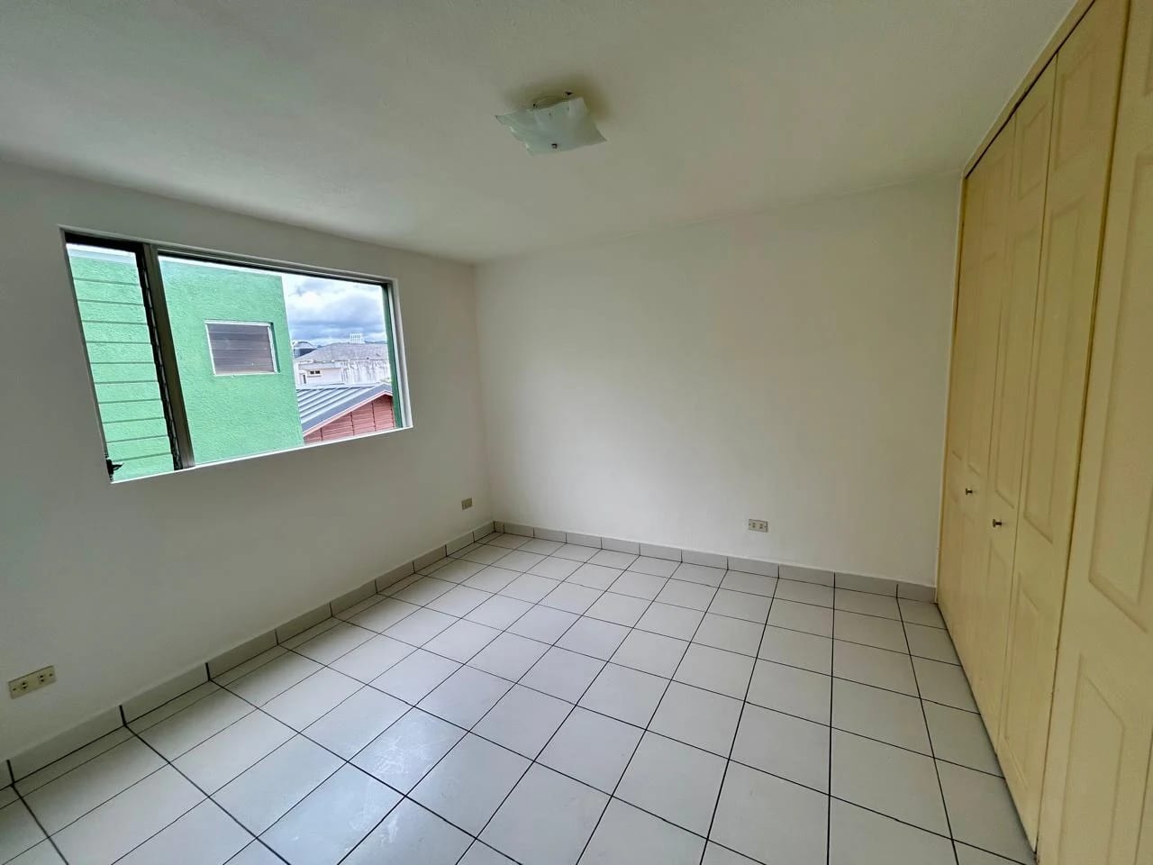 Venta de Apartamento en zona 15 Colonia Tecun Uman de 3 dormitorios — Apartamento en Venta en Zona 15, Guatemala, Ciudad — foto 5 de 9