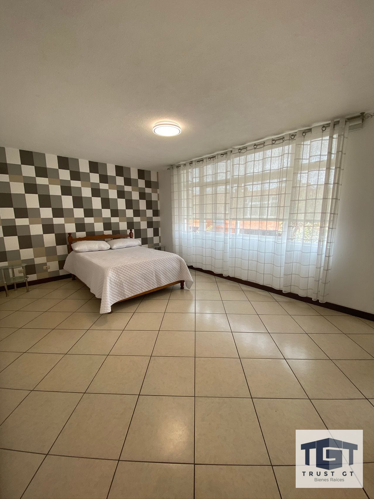 Casa en Renta Zona 16, Alta Bosque — Casa en Alquiler en Altabosque, Zona 16, Guatemala, Ciudad — foto 3 de 10