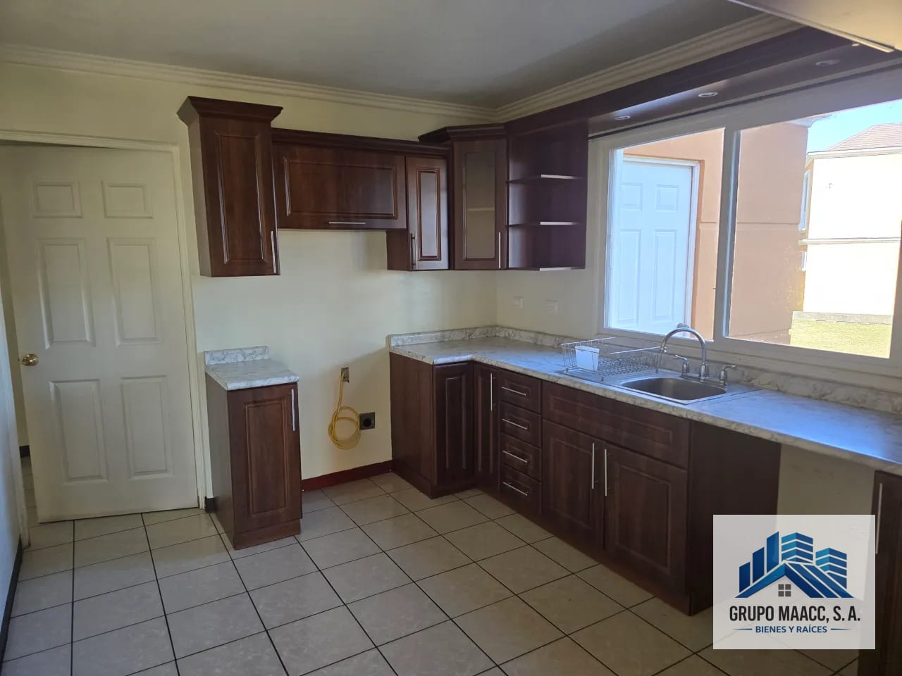 Casa en Venta San Martín de Allende KM 29.5 — Casa en Venta en Villas de San Martin de Allende, Carretera a El Salvador, Guatemala, Ciudad — foto 9 de 17
