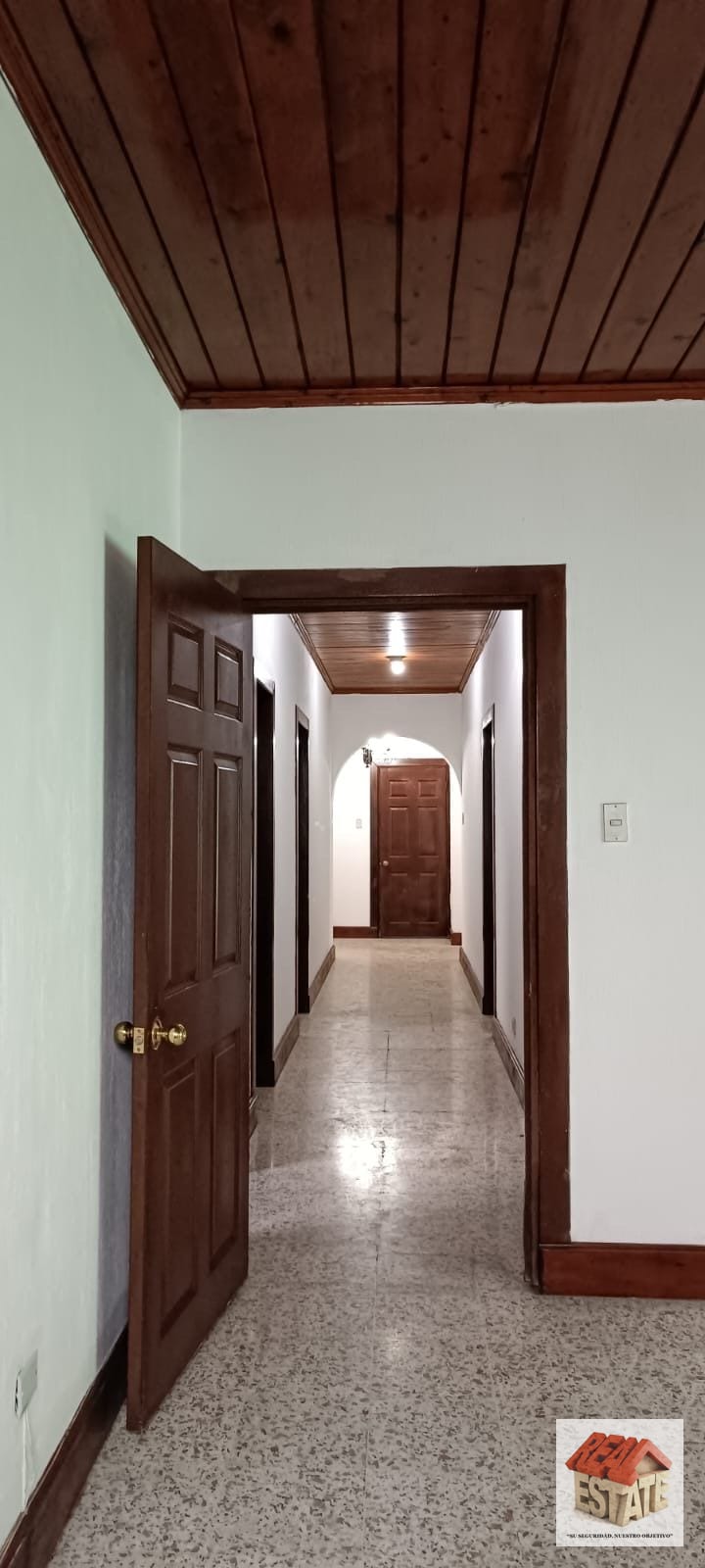 Monte María 1 vendo casa 1 nivel finos acabados madera — Casa en Venta en Prados de Monte María, Zona 12, Guatemala, Ciudad — foto 7 de 12