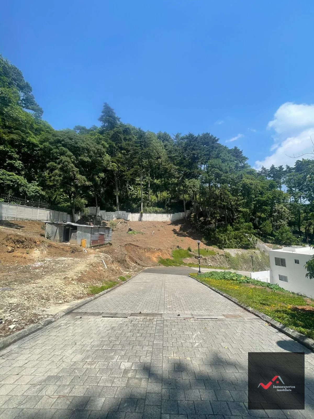 Terreno en venta Aldea Piedra Parada Cristo Rey Santa Catarina Pinula, a 3 minutos de El Pulte — Terreno en Venta en Zona 16, Guatemala, Ciudad — foto 1 de 4