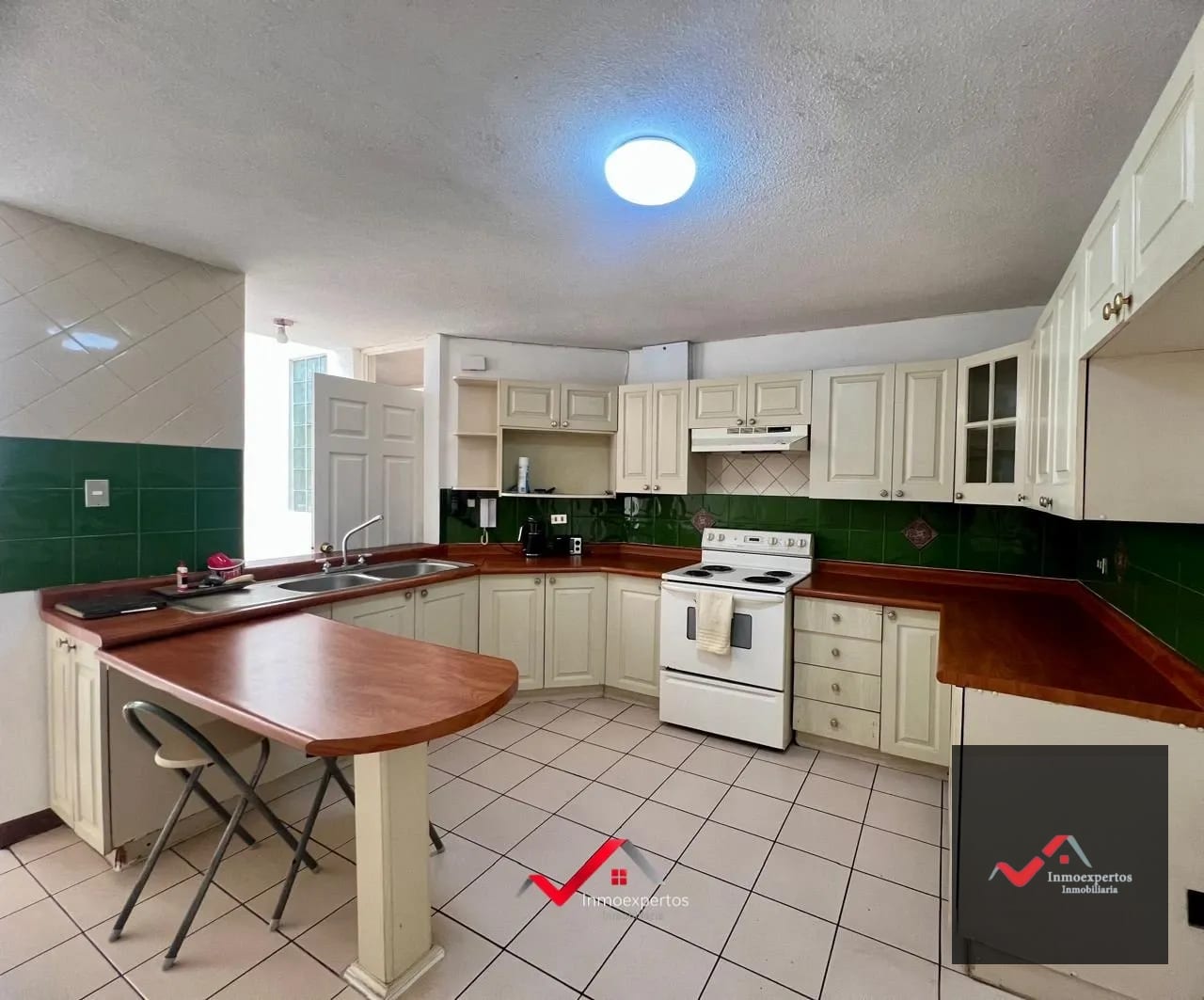 Casa en Venta – Las Maravillas, Km 27, Fraijanes — Casa en Venta en Carretera a El Salvador, Guatemala, Ciudad — foto 3 de 15