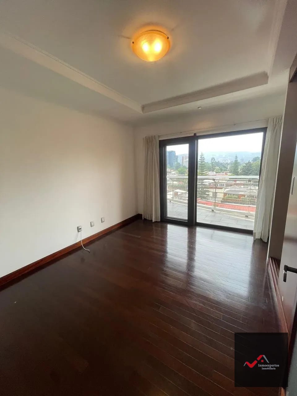 Apartamento en Renta, Zona 14 Edificio Tadeus — Apartamento en Alquiler en Tadeus, Zona 14, Guatemala, Ciudad — foto 3 de 17