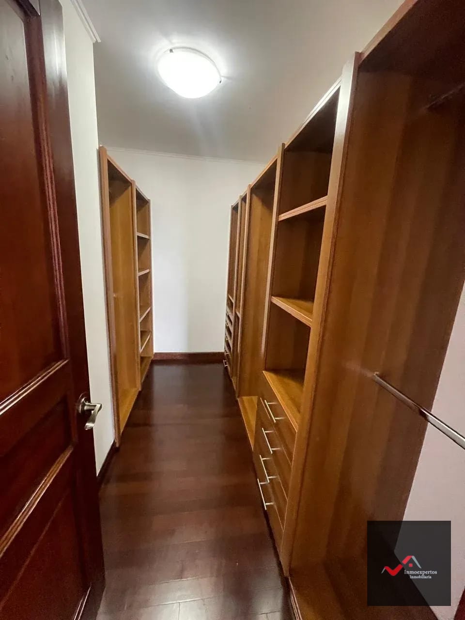 Apartamento en Renta, Zona 14 Edificio Tadeus — Apartamento en Alquiler en Tadeus, Zona 14, Guatemala, Ciudad — foto 4 de 17