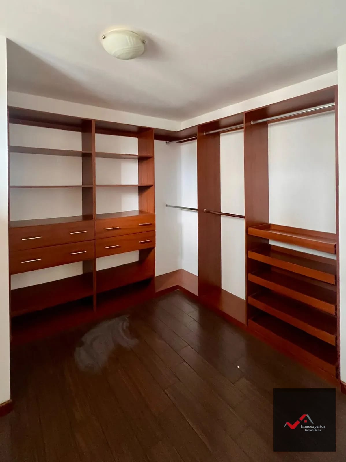 Apartamento en Renta, Zona 15 Edificio Botticelli II — Apartamento en Alquiler en Zona 15, Guatemala, Ciudad — foto 13 de 17