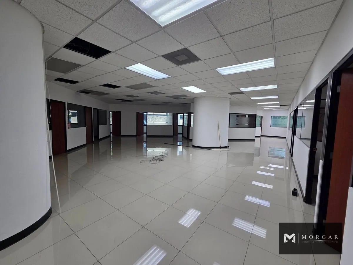 Oficina en alquiler en Zona 10 de 1,539.12 m² por $ 23,086.80 — Oficina en Alquiler en Zona 10, Guatemala, Ciudad — foto 6 de 10