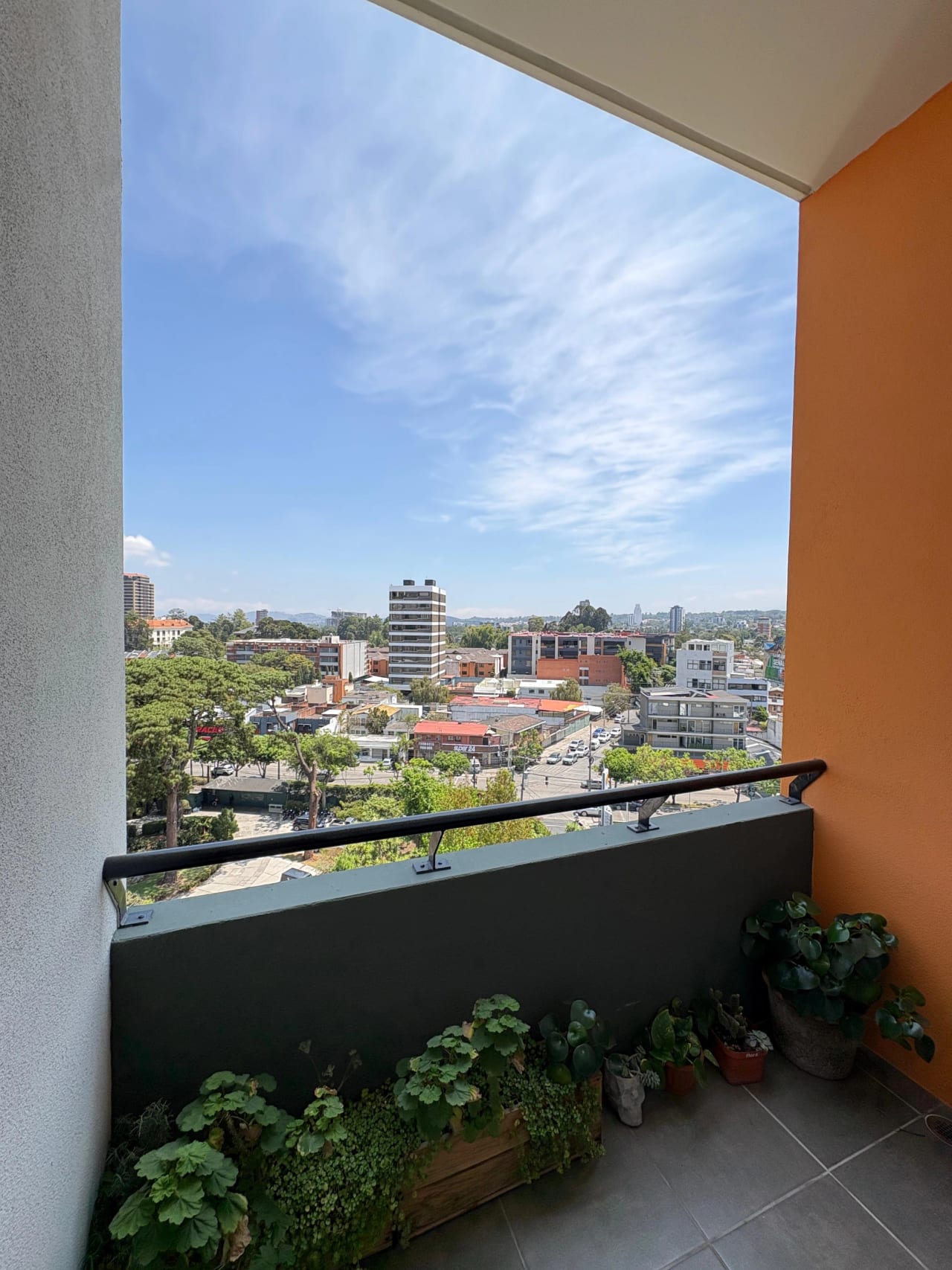 Vendo amplio apartamento en Z. 10 — Apartamento en Venta en Verona, Zona 10, Guatemala, Ciudad — foto 7 de 17