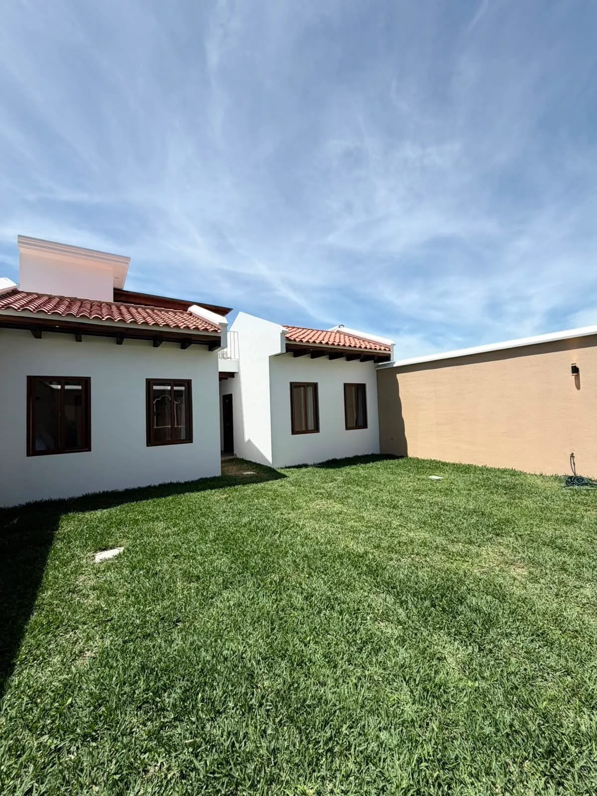 Vendo 3 hermosas casas en San Miguel Dueñas, Antigua Guatemala — Casa en Venta en San Miguel Dueñas, Sacatepéquez — foto 4 de 14