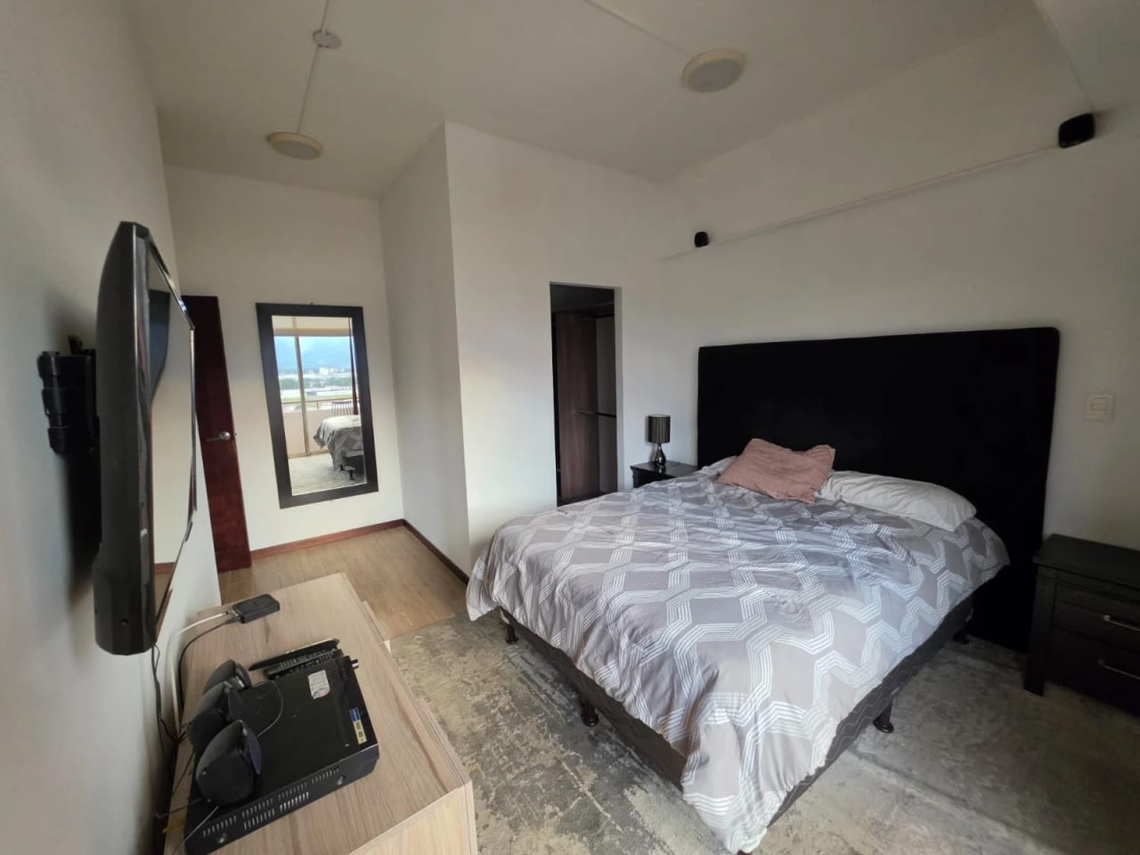 Vendo espectacular apartamento amueblado de 3 habitaciones en Z.3 — Apartamento en Venta en Casa Americas, Zona 13, Guatemala, Ciudad — foto 6 de 13