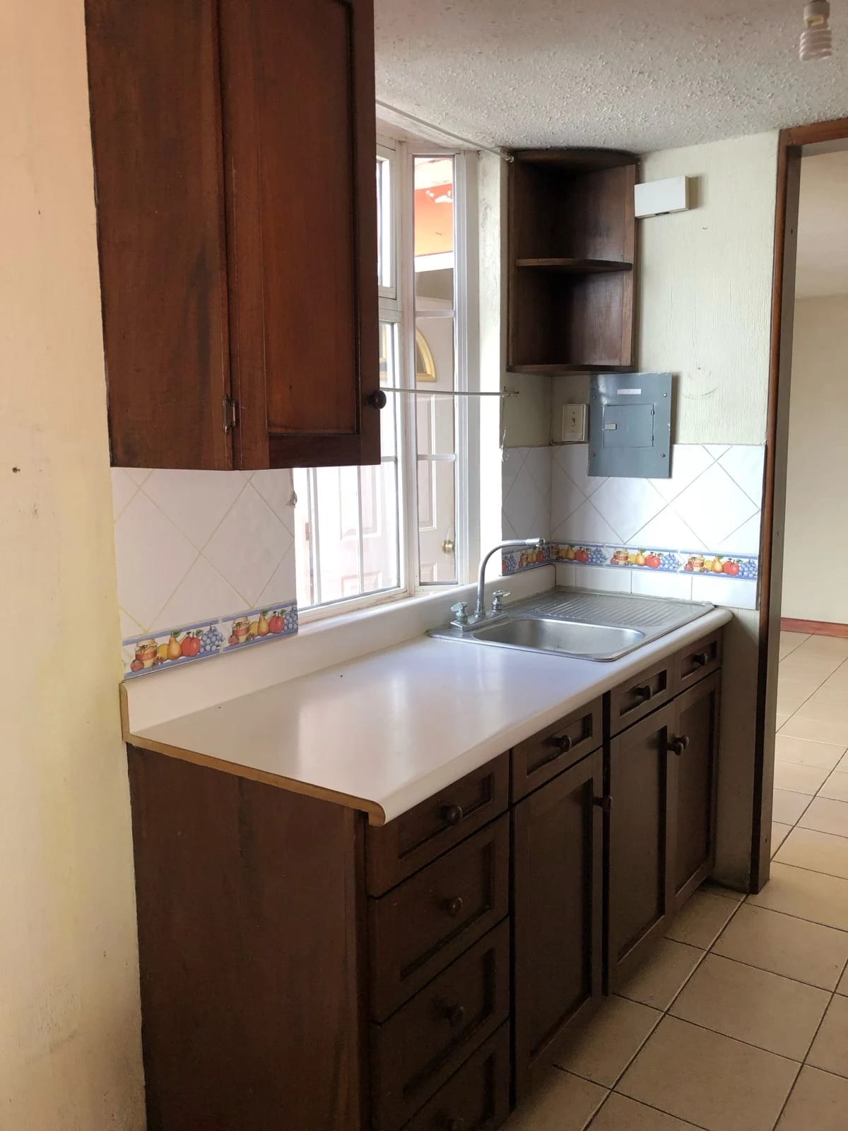 Vendo linda casa en San Cristobal, dentro de condominio — Casa en Venta en Zona 8 Mixco, Guatemala, Ciudad — foto 4 de 11