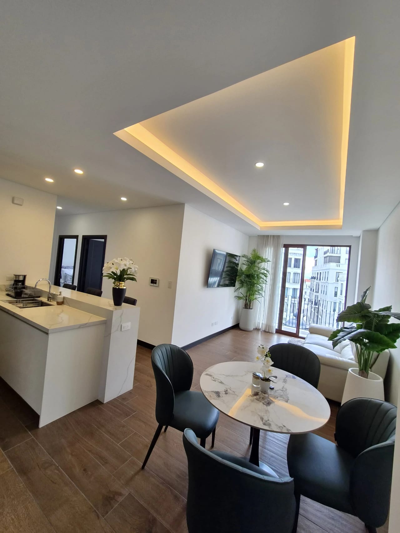 Alquilo lindo apartamento en zona 16 — Apartamento en Alquiler en Lirios de Cayalá I, Zona 16, Guatemala, Ciudad — foto 6 de 16