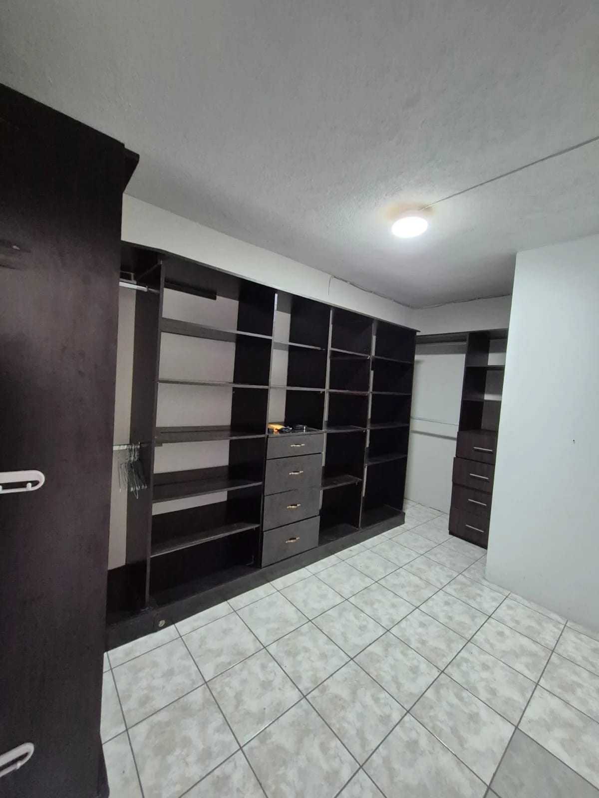 Gran Oportunidad de Inversión en Ciudad de Plata, Zona 7 — Casa en Venta en Zona 7, Guatemala, Ciudad — foto 4 de 12