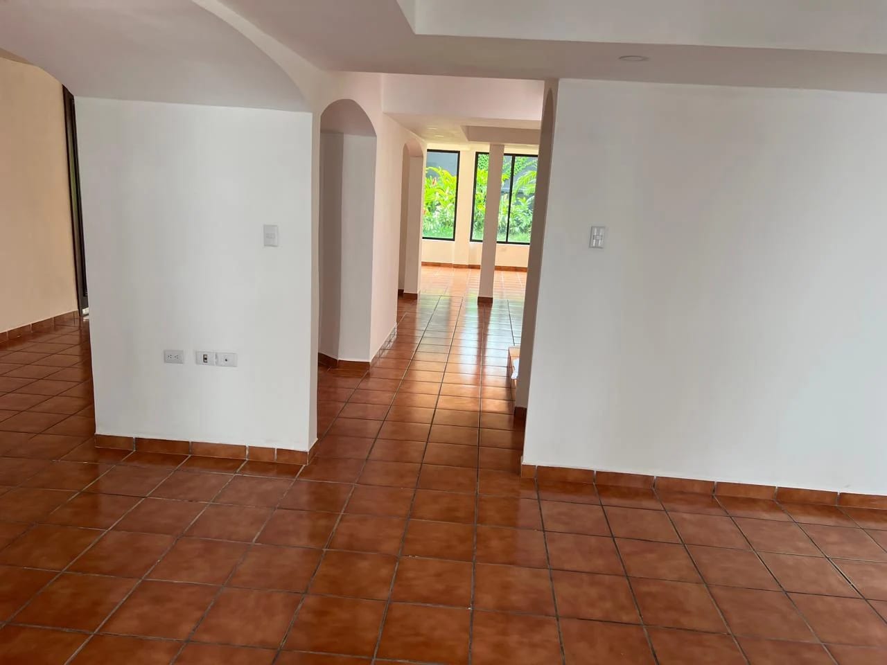 Propiedad en Renta para Oficinas a Puerta Cerrada — Casa en Alquiler en Zona 14, Guatemala, Ciudad — foto 14 de 15