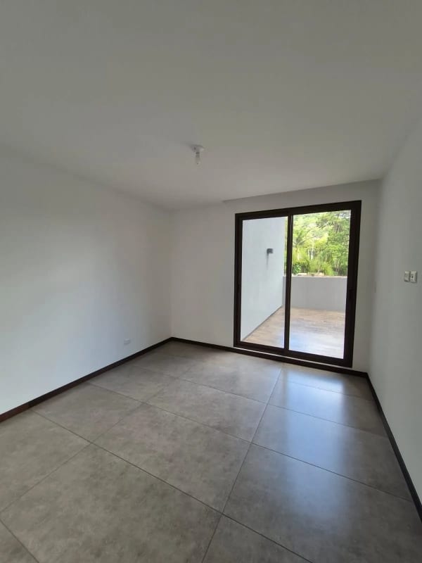 En Venta Precioso Apartamento con Terraza, San Lázaro Zona 15 — Apartamento en Venta en San Lázaro, Zona 15, Guatemala, Ciudad — foto 3 de 12
