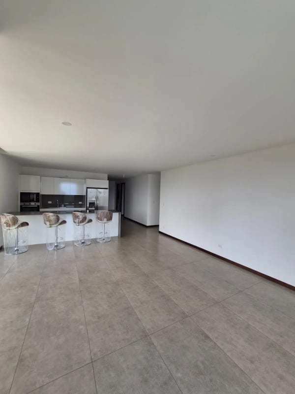 En Venta Precioso Apartamento con Terraza, San Lázaro Zona 15 — Apartamento en Venta en San Lázaro, Zona 15, Guatemala, Ciudad — foto 9 de 12