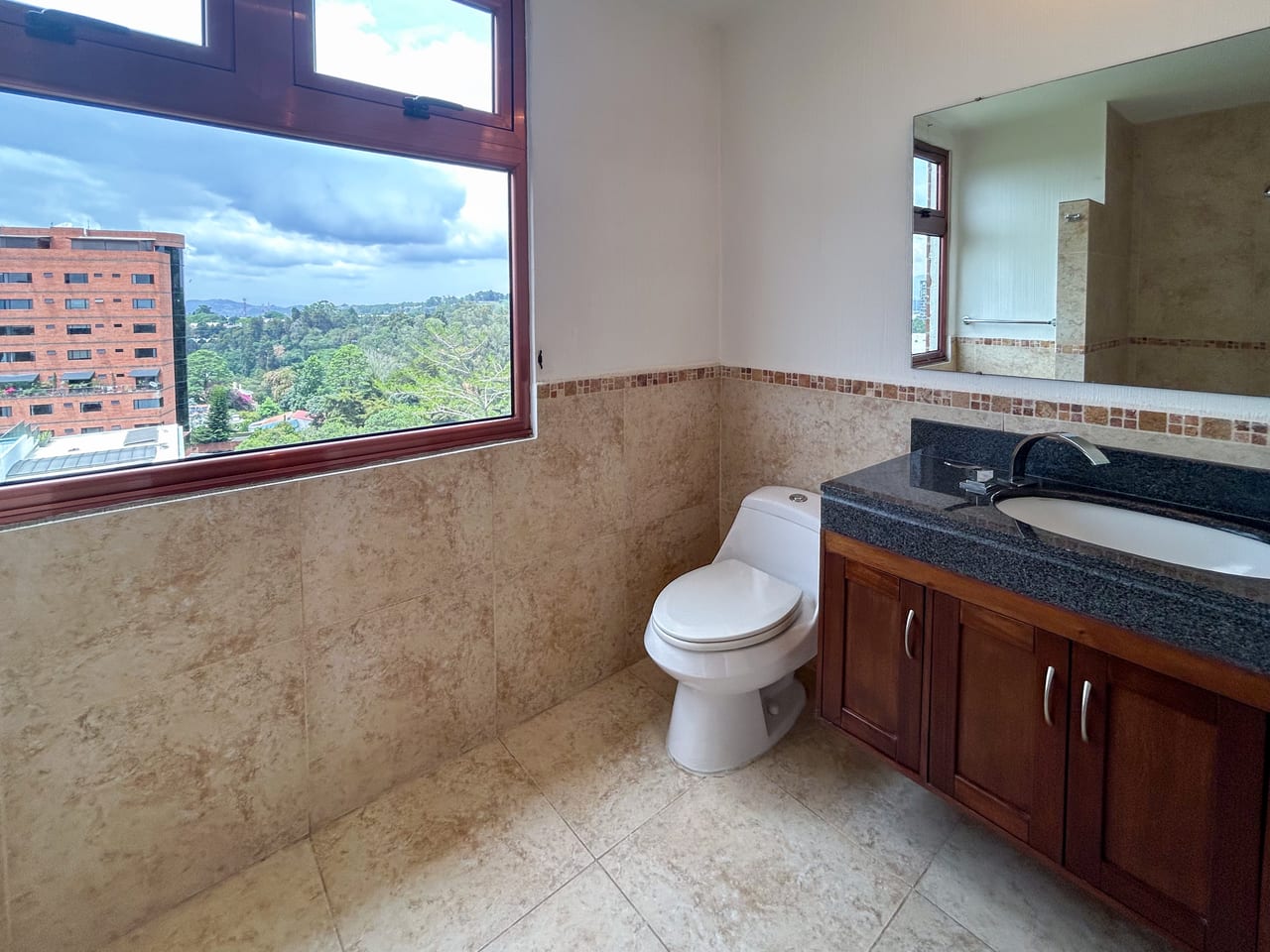 Lindo Penthouse en Venta Zona 15, Vista Hermosa 1 — Apartamento en Venta en Vista Hermosa I, Zona 15, Guatemala, Ciudad — foto 6 de 17