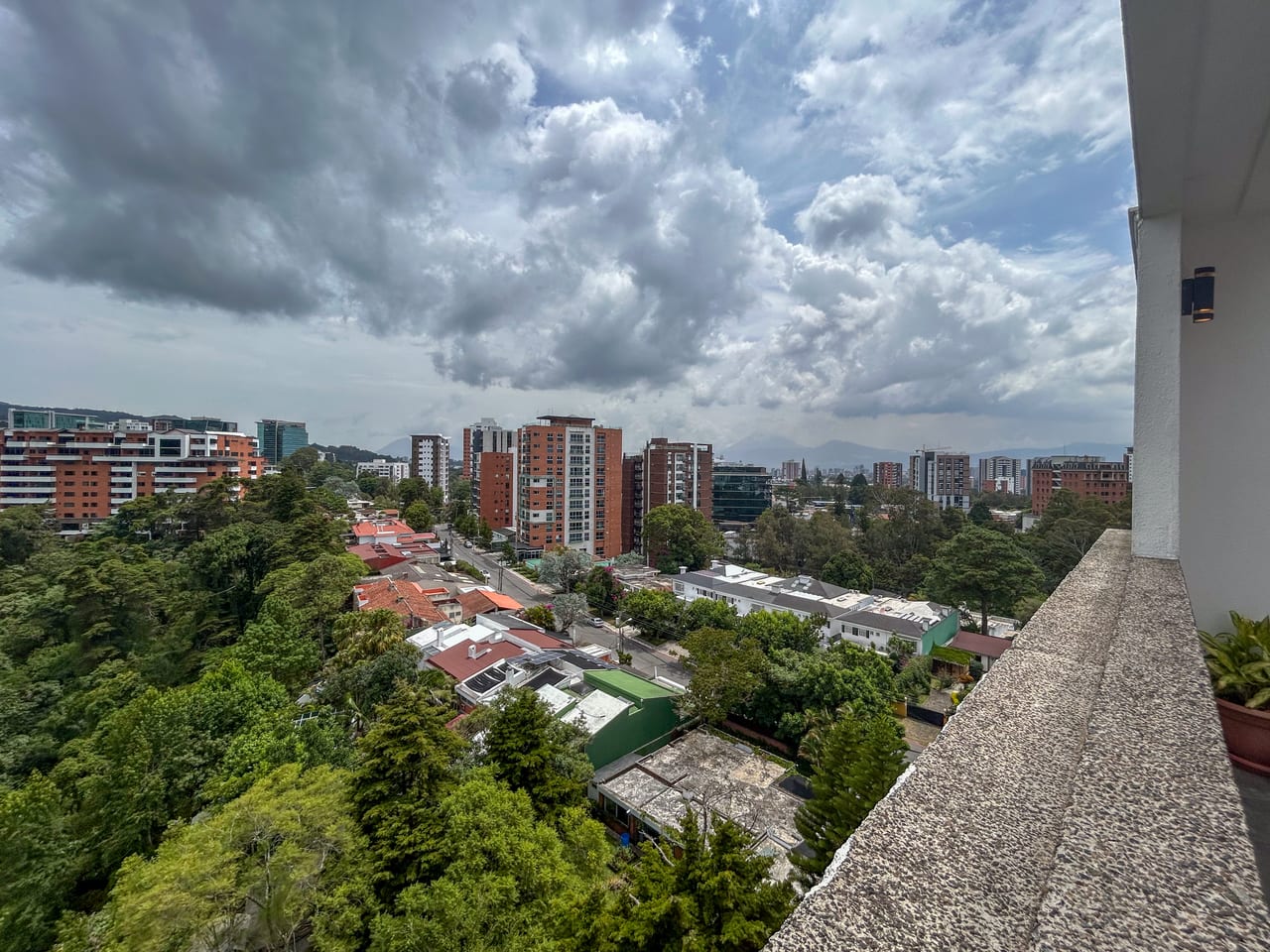 Lindo Penthouse en Venta Zona 15, Vista Hermosa 1 — Apartamento en Venta en Vista Hermosa I, Zona 15, Guatemala, Ciudad — foto 11 de 17
