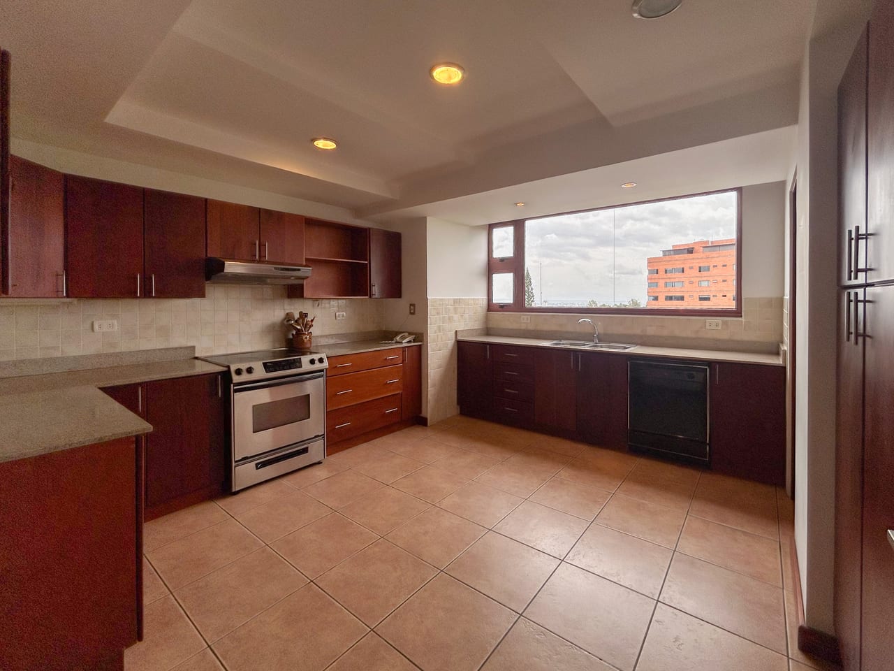 Lindo Penthouse en Venta Zona 15, Vista Hermosa 1 — Apartamento en Venta en Vista Hermosa I, Zona 15, Guatemala, Ciudad — foto 17 de 17